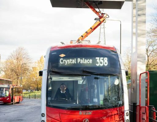 Bus a Londra: i nuovi elettrici si ricaricano in soli 6 minuti Futuro Prossimo