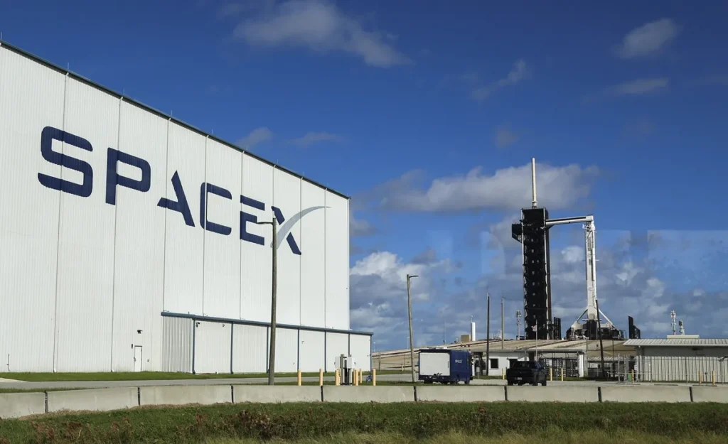 SpaceX in Italia, accordo da 1,5 miliardi per la Rete di Stato Futuro Prossimo