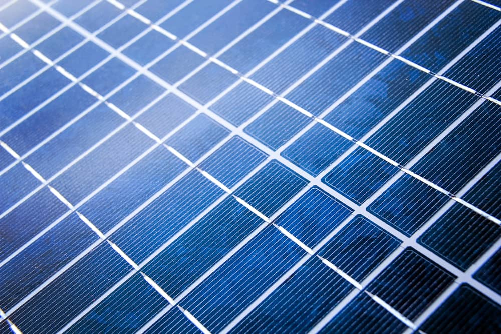 Svolta nel fotovoltaico: i pannelli solari titanio arrivano al 60% Futuro Prossimo