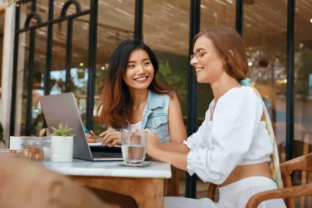 Le città più sicure per donne nomadi digitali? Venezia top in Europa Futuro Prossimo